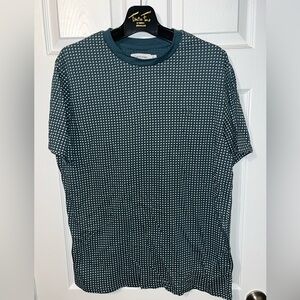 Calvin Klein Men's Short Sleeve Blue and White Tee